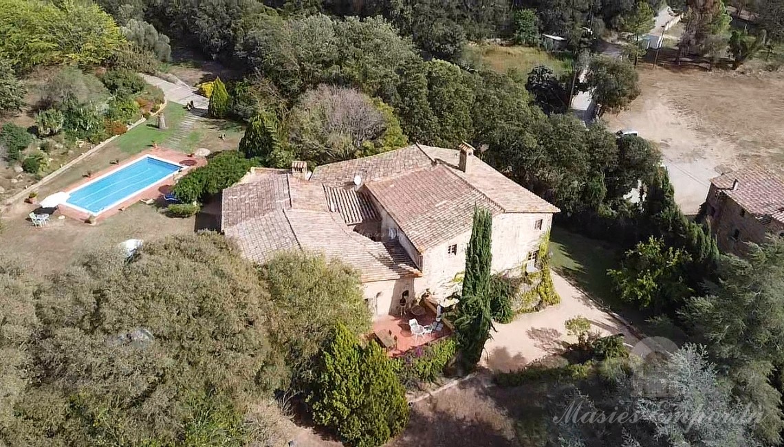 Views of the farmhouse