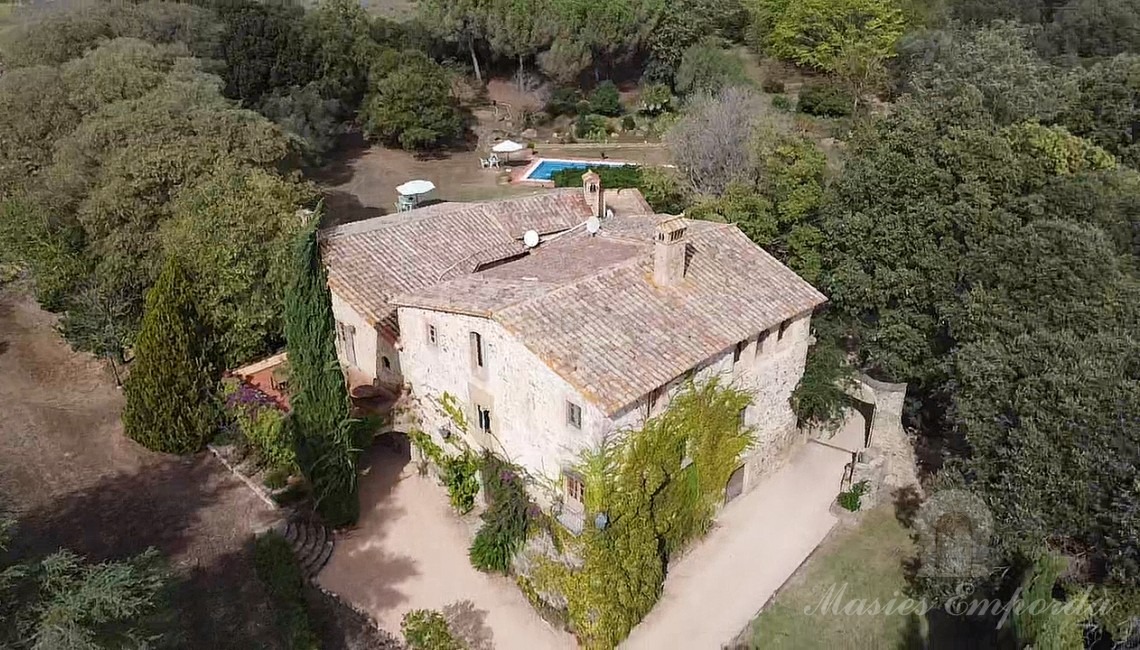 Views of the farmhouse