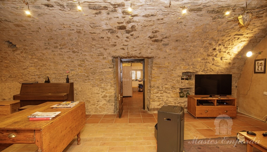 Vaulted hallway of the annexe