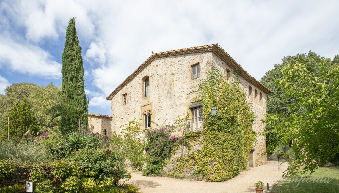 Facade of the farmhouse