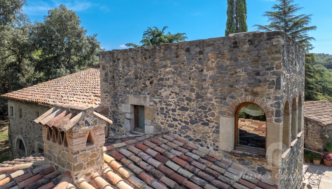 Details of the tower of the farmhouse 