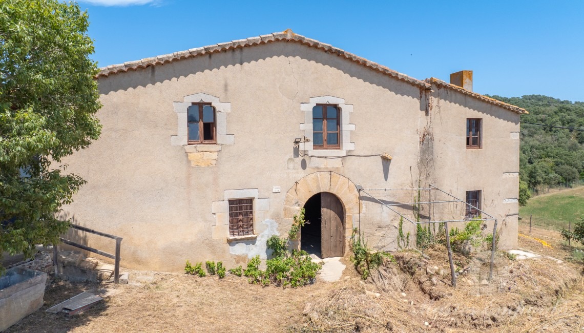 Views of the farmhouse