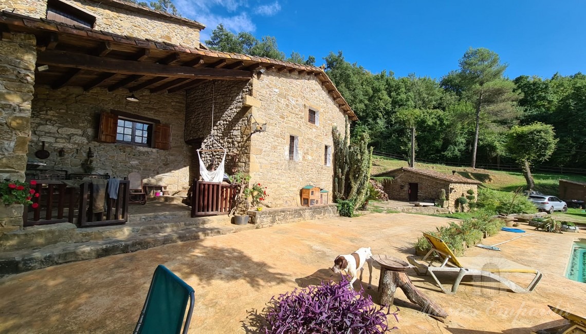 Facade of the farmhouse 