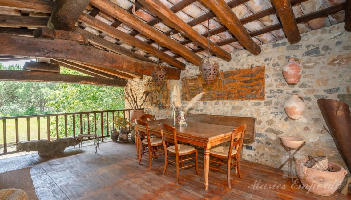 Porch and terrace on the first floor