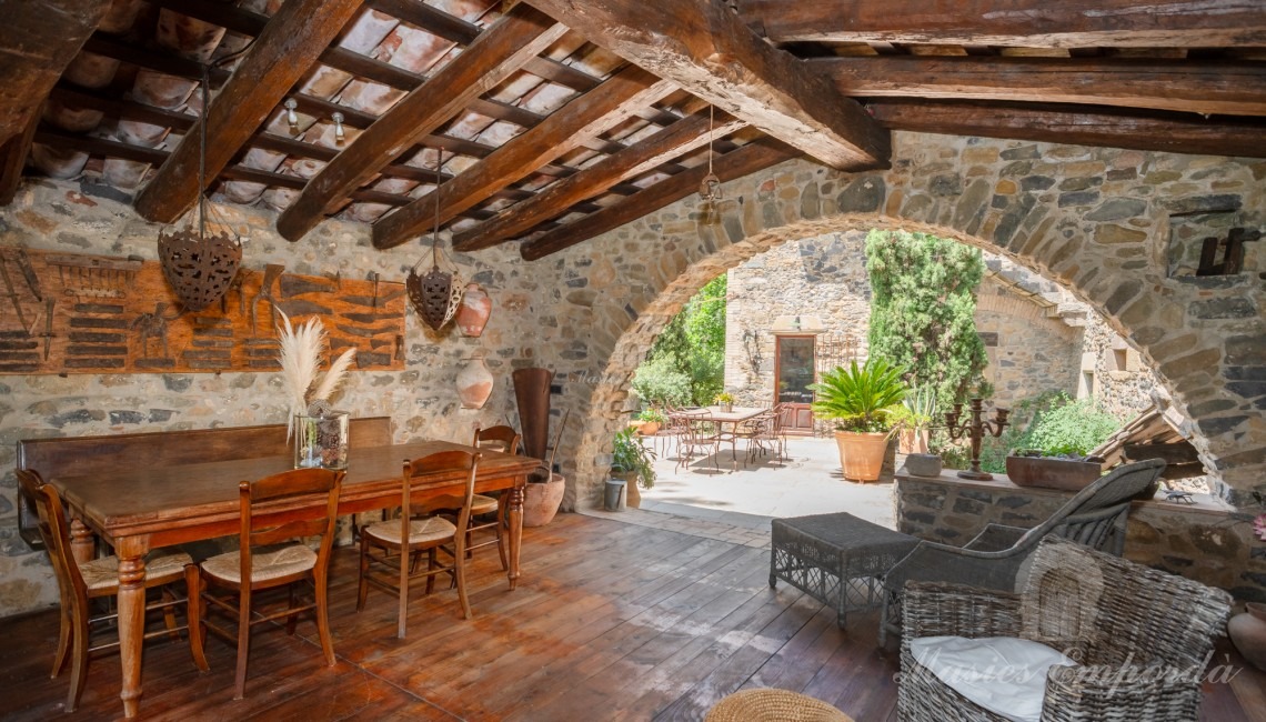 Porch and terrace on the first floor