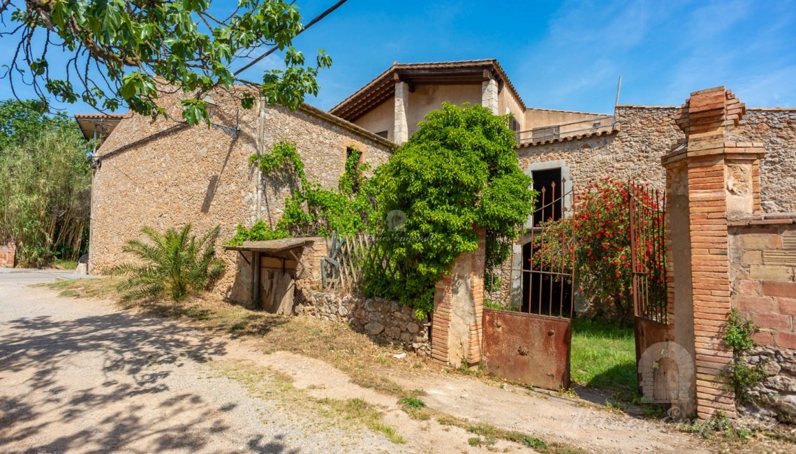 Facade of the house 