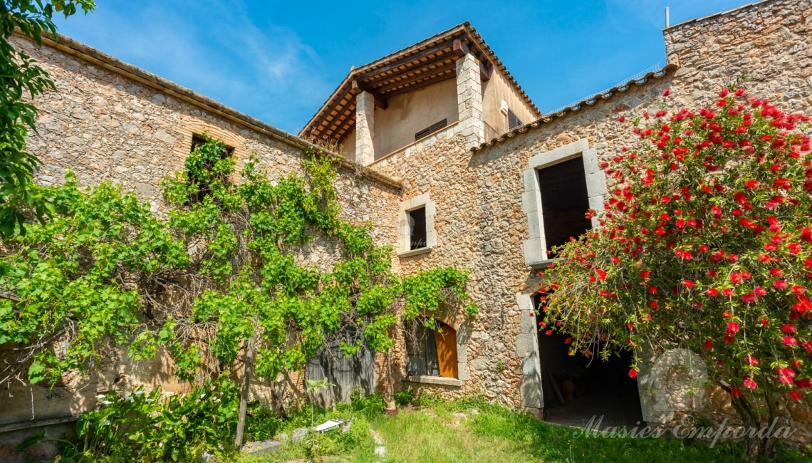 Facade of the house 