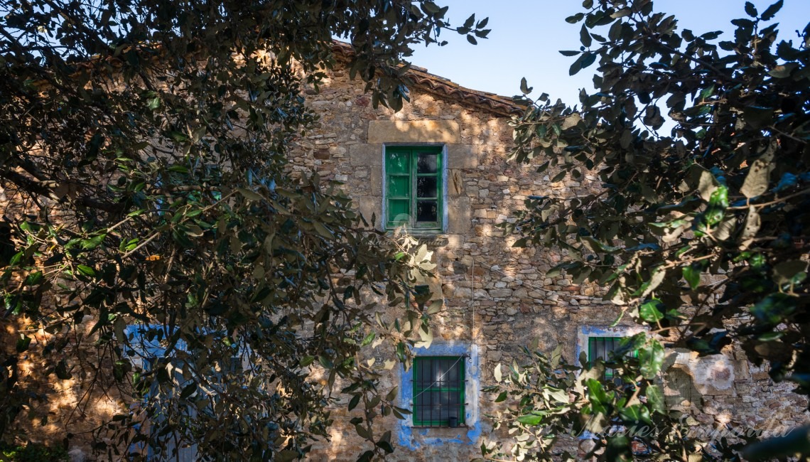 Façade of the farmhouse 