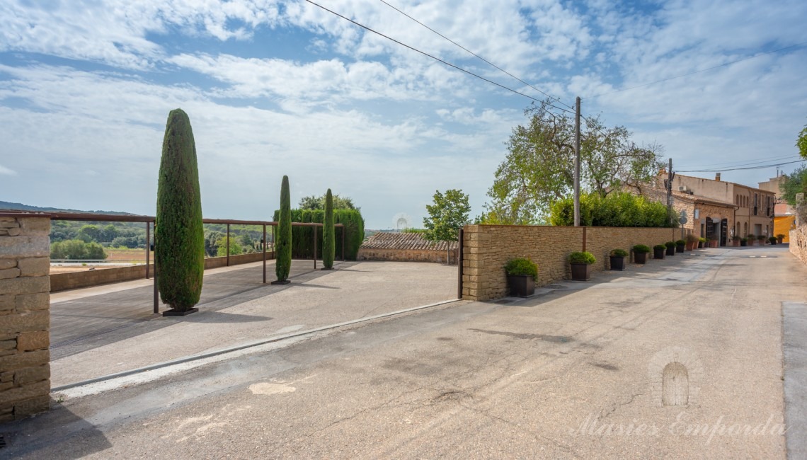 Private outdoor garage