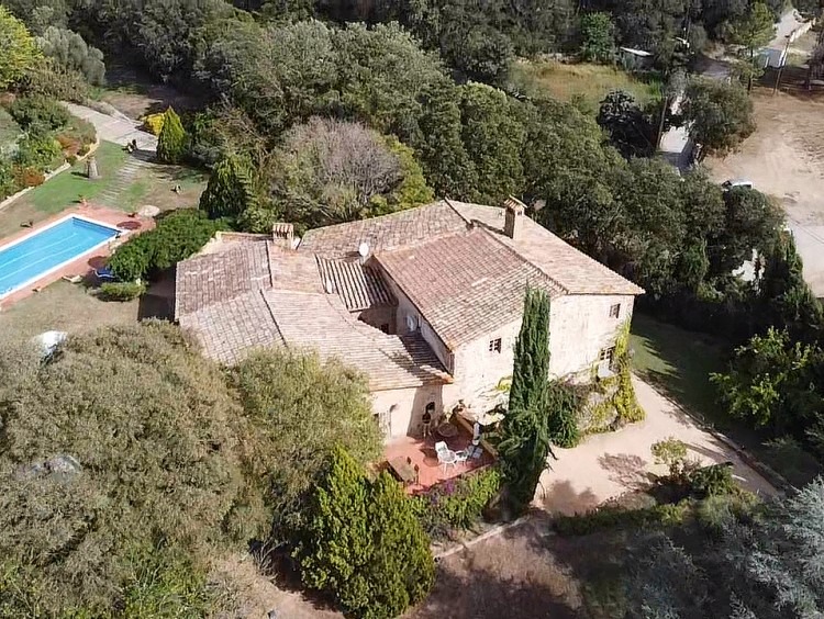 Views of the farmhouse