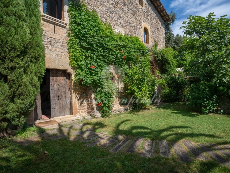 Façade of the farmhouse 