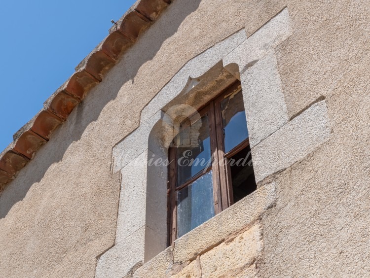 Details of the farmhouse 